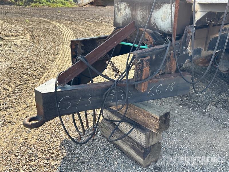  Custom Built T/A 14 ft Off-Road End Dump Trailer شاحنات أخرى