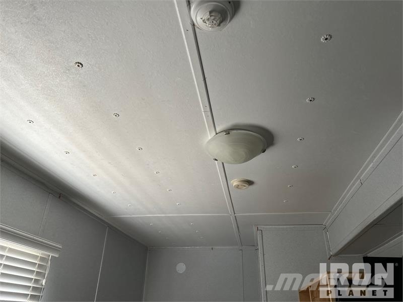  Custom Structures 60 ft x 12 ft Skid-Mounted Mobil Будівельні бараки
