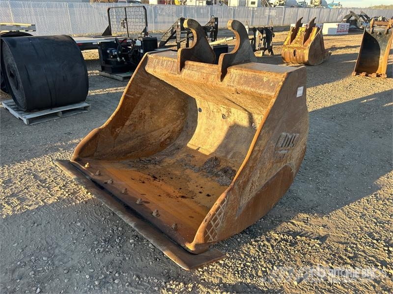 CWS 66 in Q/C Excavator Bucket - Fits Komatsu PC300LC- Bakken