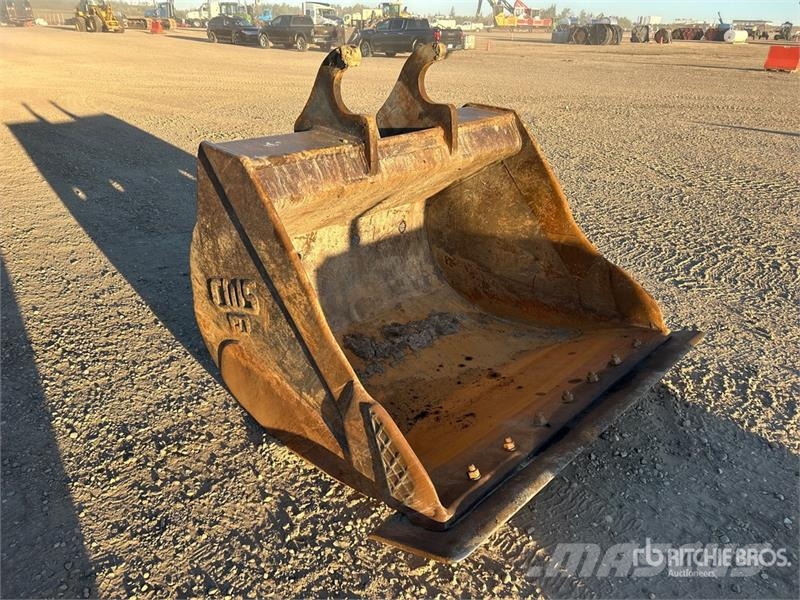 CWS 66 in Q/C Excavator Bucket - Fits Komatsu PC300LC- Bakken