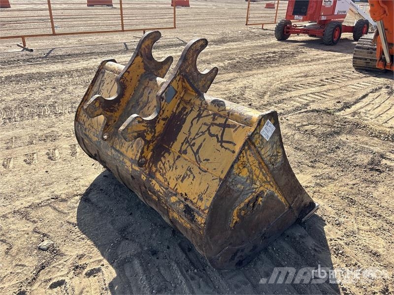 CWS 68 in Q/C Cleanup Excavator Bucket - Fits Hitachi  دلاء