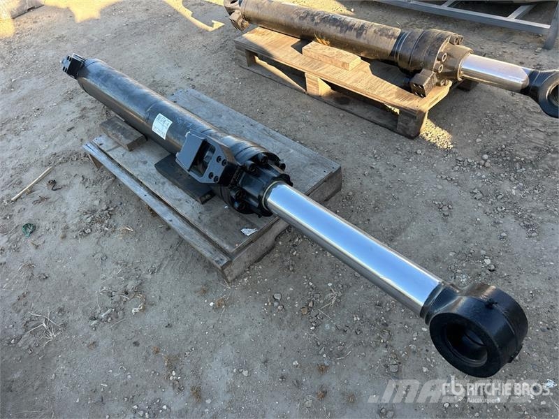  Cylinder - Fits Cat 300 Series معدات النقل - غير ذلك