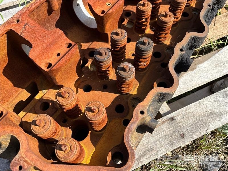Cylinder Head - Fits Cat Andre komponenter