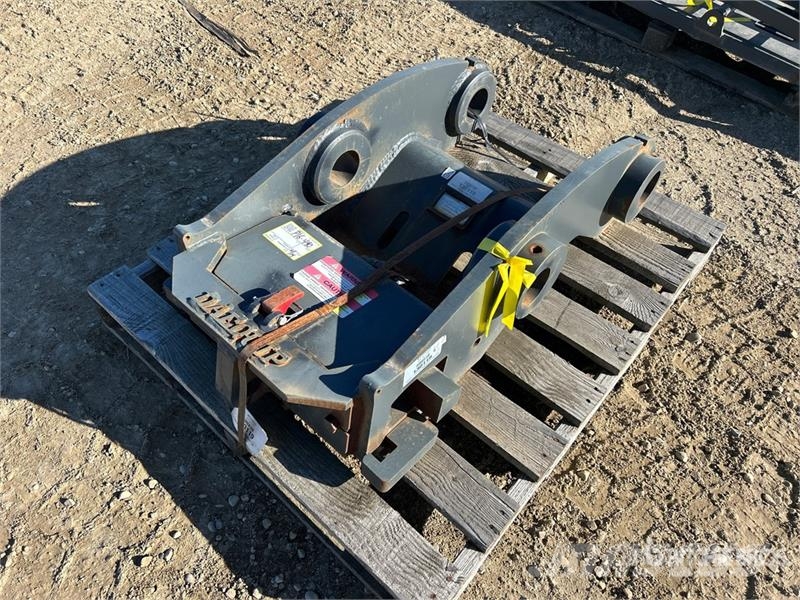 DaeQuip HE250 HE250HYDQCWBM 20.5 in Excavator Thumb 挖斗