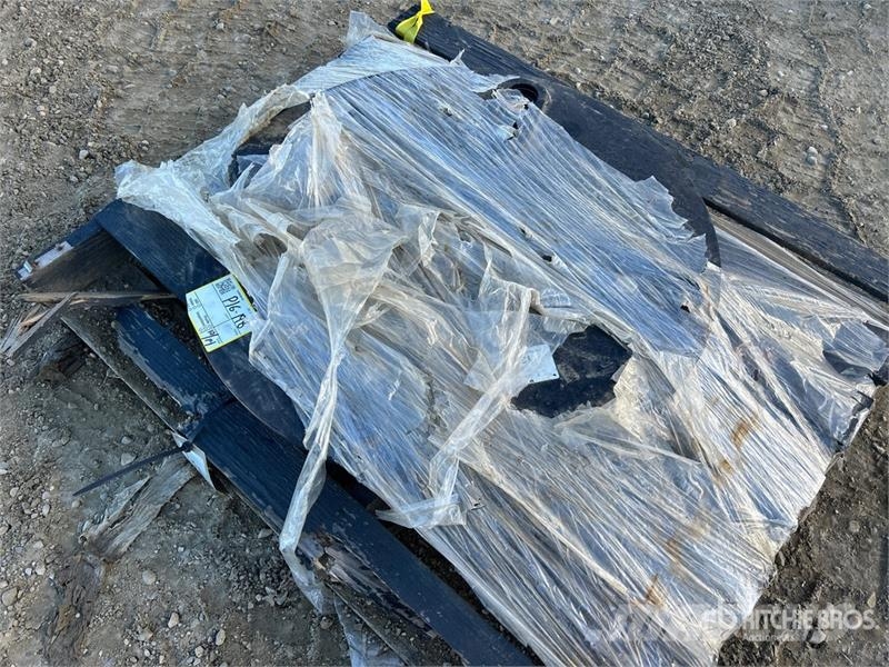 DaeQuip HE250 HE250STMPBOS Belly Pan 其他组件