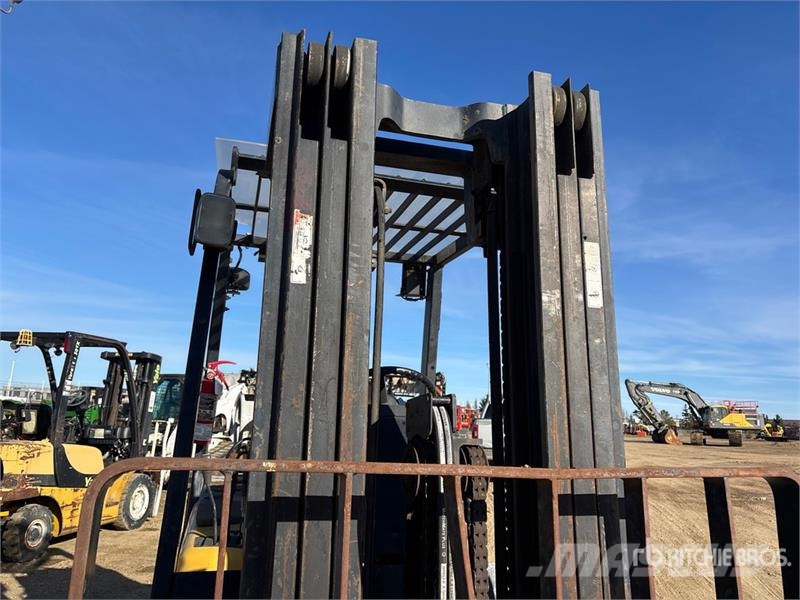 Daewoo G30P-3 5050 lb Pneumatic Tire Forklift شاحنات ذات رافعات شوكية - أخرى