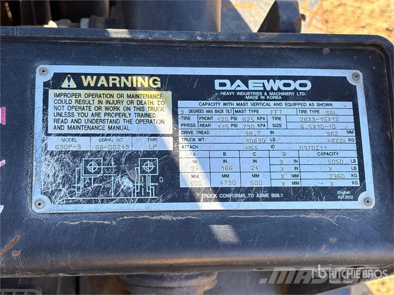 Daewoo G30P-3 5050 lb Pneumatic Tire Forklift شاحنات ذات رافعات شوكية - أخرى