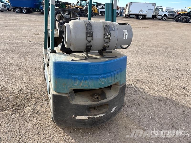 Datsun CPP02 4500 lb Cushion Tire Forklift Otras carretillas elevadoras