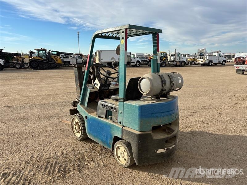 Datsun CPP02 4500 lb Cushion Tire Forklift Otras carretillas elevadoras