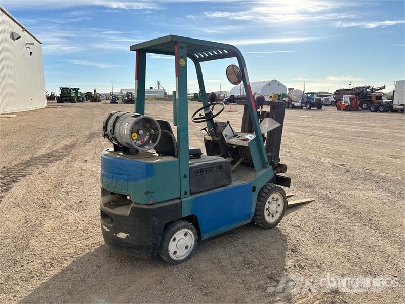 Datsun CPP02 4500 lb Cushion Tire Forklift Otras carretillas elevadoras