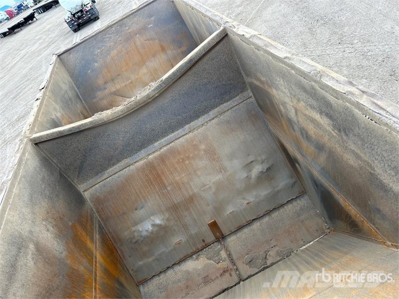  Decap 36 ft Tri/A Belly Dump Trailer 自卸拖车
