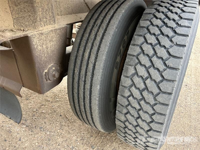  Decap 36 ft Tri/A Belly Dump Trailer 自卸拖车