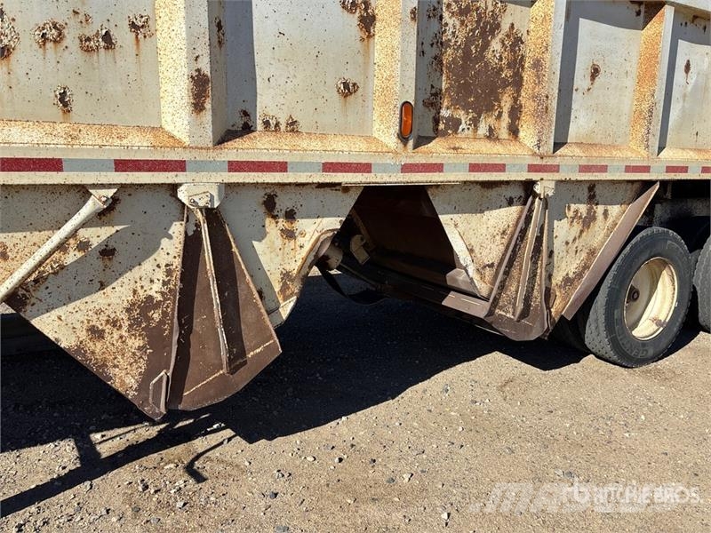 Decap 38 ft Tri/A Belly Dump Trailer Billenő pótkocsik