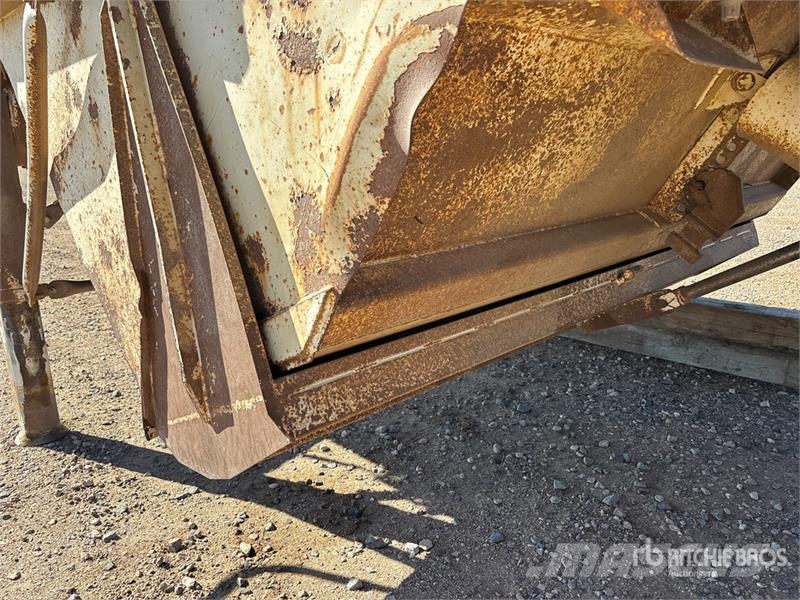 Decap 38 ft Tri/A Belly Dump Trailer Billenő pótkocsik