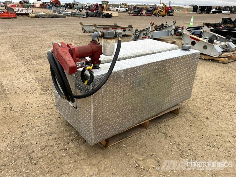 DeeZee 350 L Aluminum Combo Fuel Tank Üzemanyag- és adaléktartályok