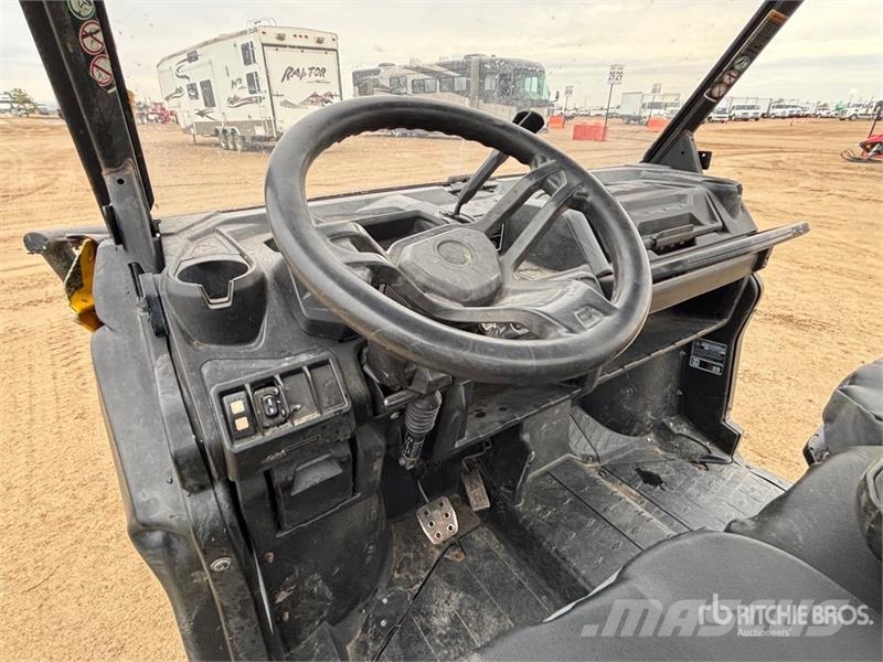  Defender 800 4x4 Utility Vehicle ماكينات منفعة عامة