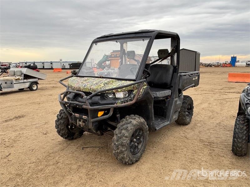  Defender 800 4x4 Utility Vehicle ماكينات منفعة عامة