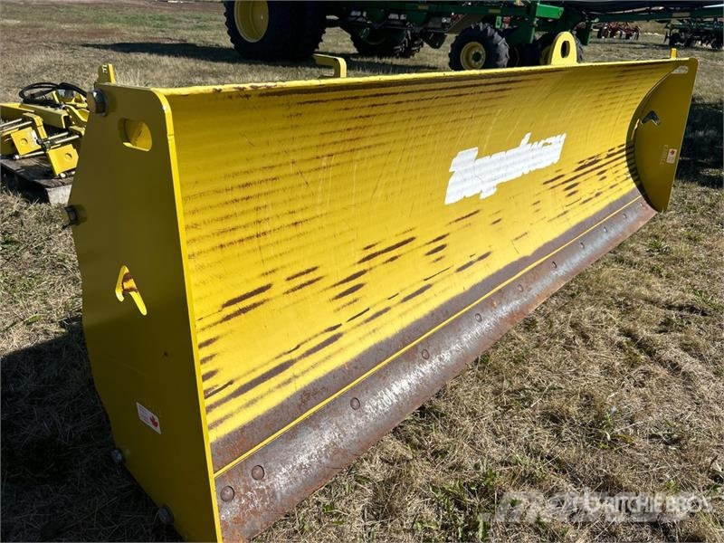 Degelman 10-46/57 10 ft 4 Way Tractor Dozer Overige accessoires voor tractoren