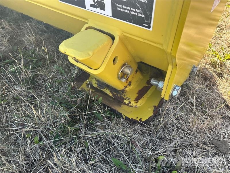 Degelman 10-46/57 10 ft 4 Way Tractor Dozer Overige accessoires voor tractoren