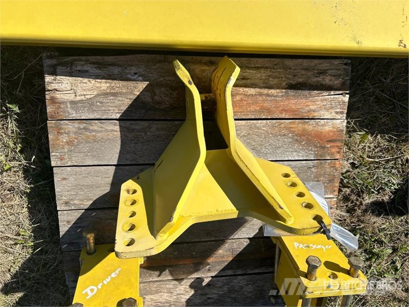 Degelman 10-46/57 10 ft 4 Way Tractor Dozer Overige accessoires voor tractoren