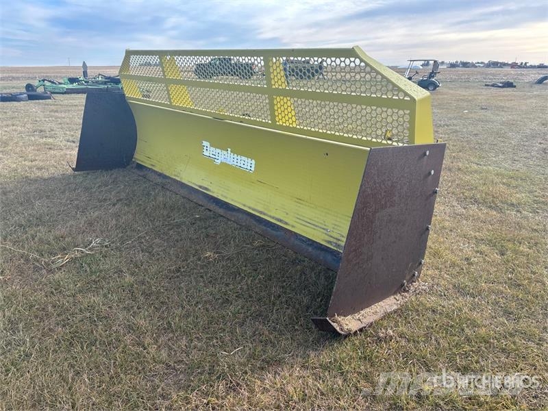 Degelman 5900 14 ft Tractor Dozer ملحقات أخرى للجرارات