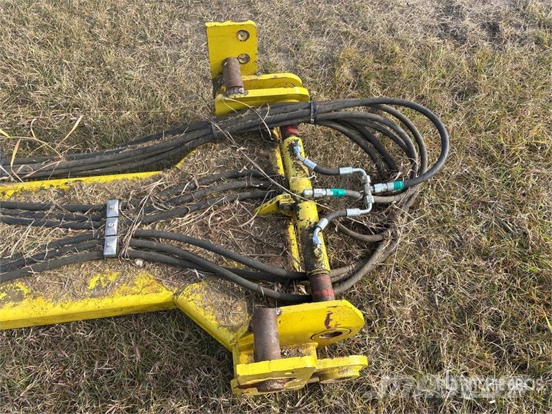Degelman 5900 14 ft Tractor Dozer ملحقات أخرى للجرارات