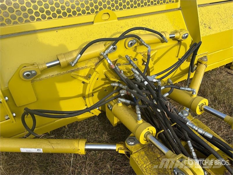 Degelman 5900 14 ft Tractor Dozer ملحقات أخرى للجرارات
