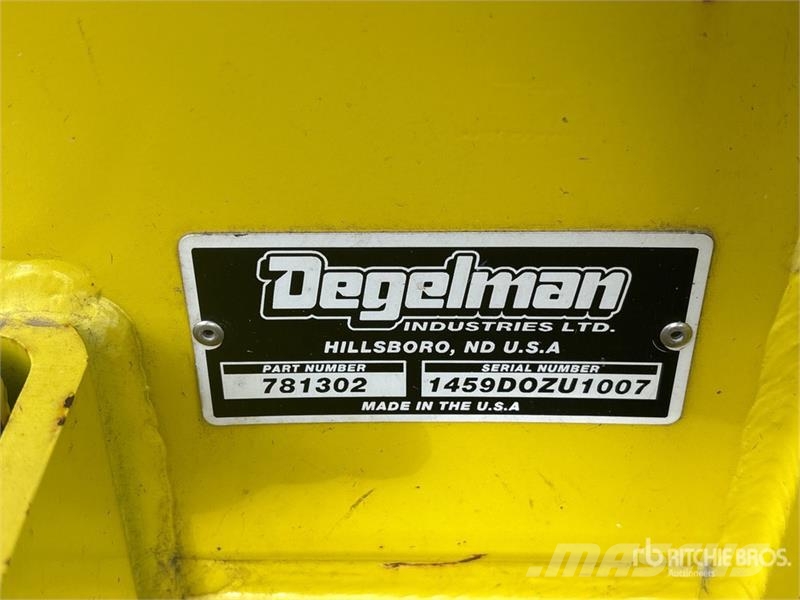 Degelman 5900 14 ft Tractor Dozer ملحقات أخرى للجرارات