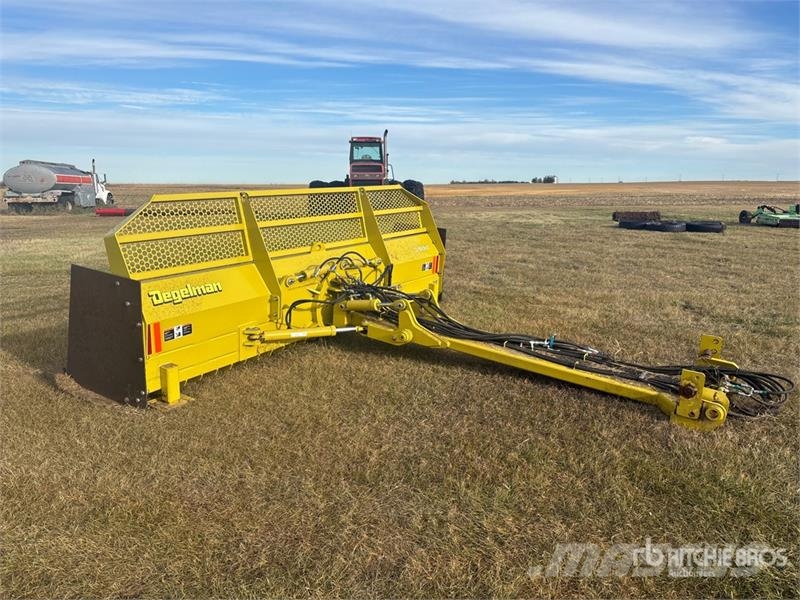 Degelman 5900 14 ft Tractor Dozer ملحقات أخرى للجرارات