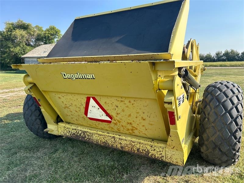 Degelman 6000 56 in Paddle Rock Picker 石磔除去機