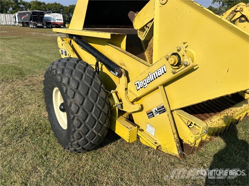 Degelman 6000 56 in Paddle Rock Picker 石磔除去機