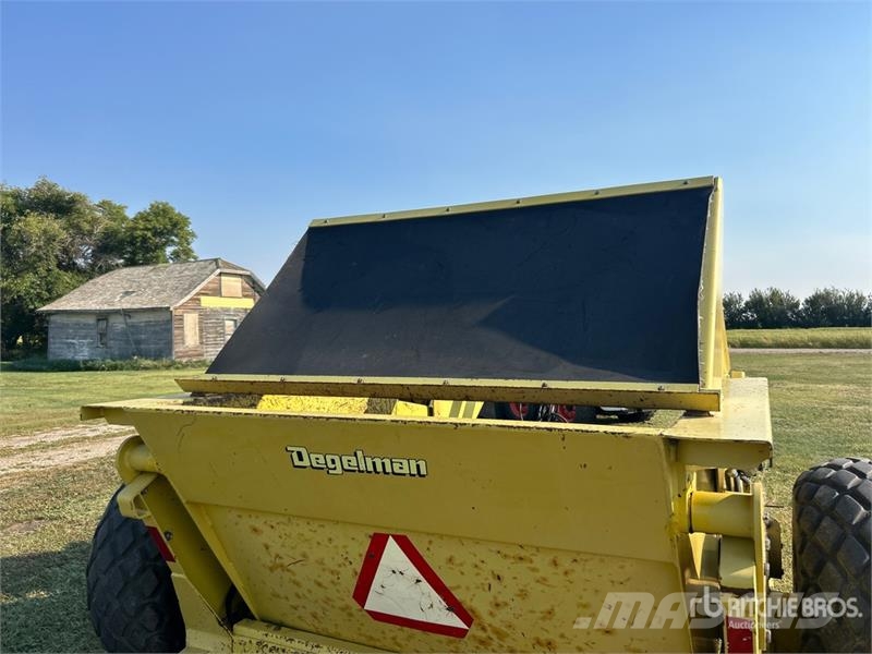 Degelman 6000 56 in Paddle Rock Picker 石磔除去機