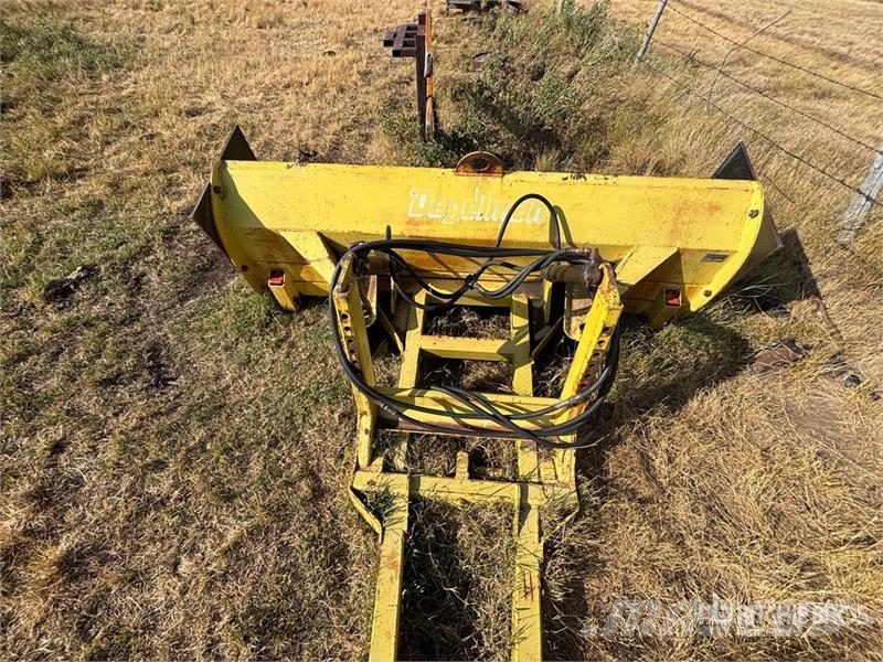 Degelman 8STD 8 ft Snow Pusher حراثات ونصول الجليد