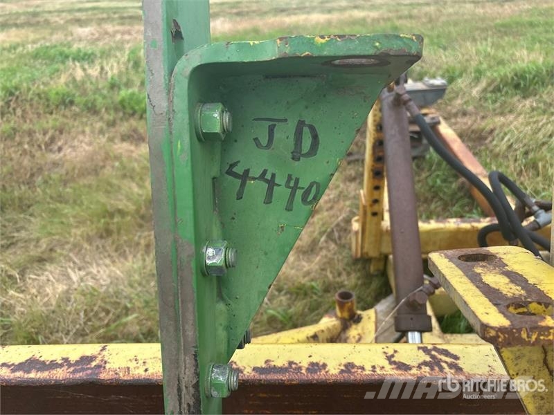 Degelman 9STD 108 in Dozer Blade Cuchillas