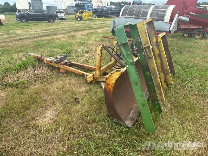 Degelman 9STD 108 in Dozer Blade Cuchillas