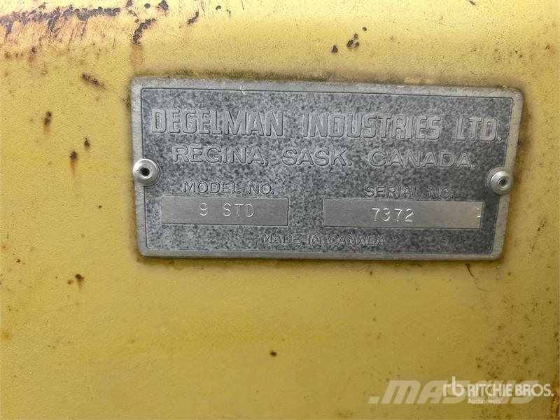 Degelman 9STD 108 in Dozer Blade Cuchillas