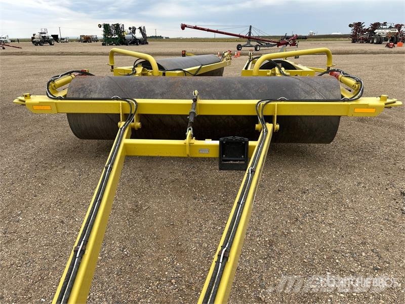 Degelman LR7645 مداحل