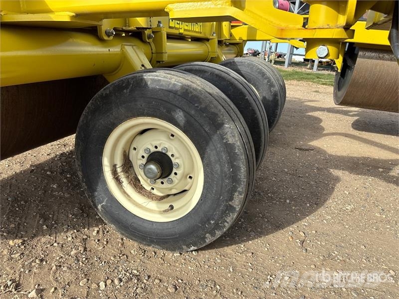 Degelman LR7651 Volai