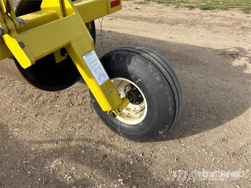 Degelman LR7651 Volai
