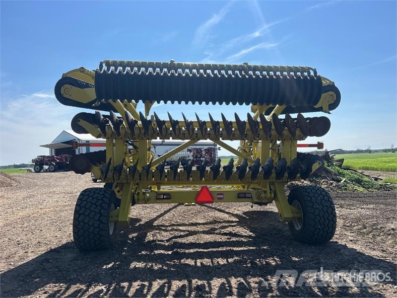 Degelman Pro-Till 33 33 ft High-Speed Disc Talířové brány