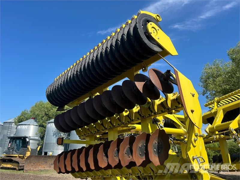 Degelman Pro-Till 33 33 ft High-Speed Disc Talířové brány