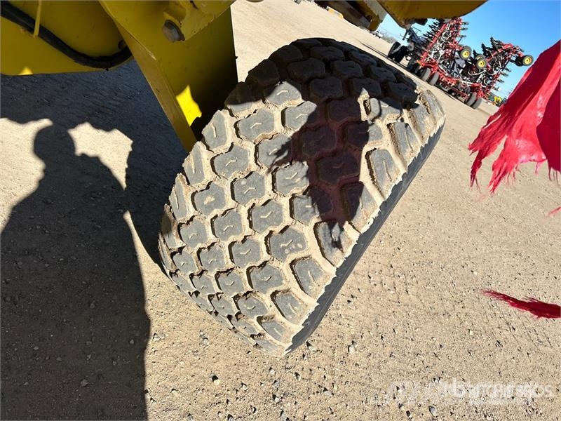 Degelman Pro-Till 40 40 ft Vertical Disc زحافات ساحقة