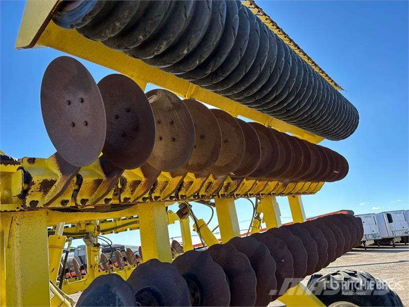 Degelman Pro-Till 40 40 ft Vertical Disc زحافات ساحقة