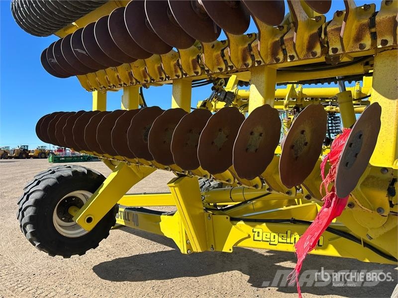 Degelman Pro-Till 40 40 ft Vertical Disc زحافات ساحقة