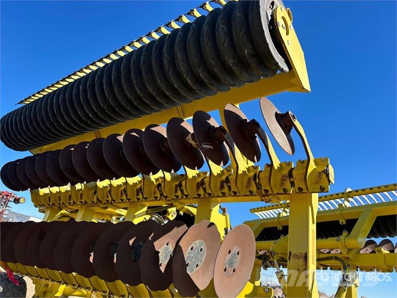 Degelman Pro-Till 40 40 ft Vertical Disc زحافات ساحقة
