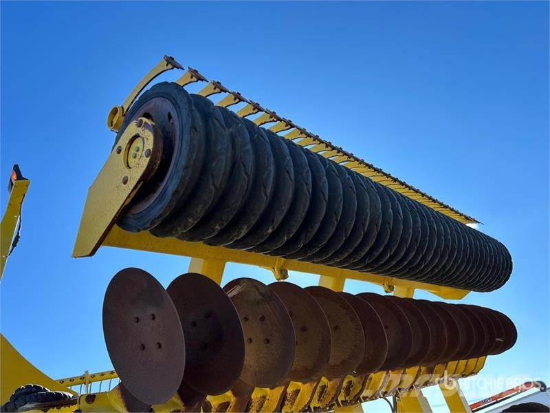 Degelman Pro-Till 40 40 ft Vertical Disc زحافات ساحقة