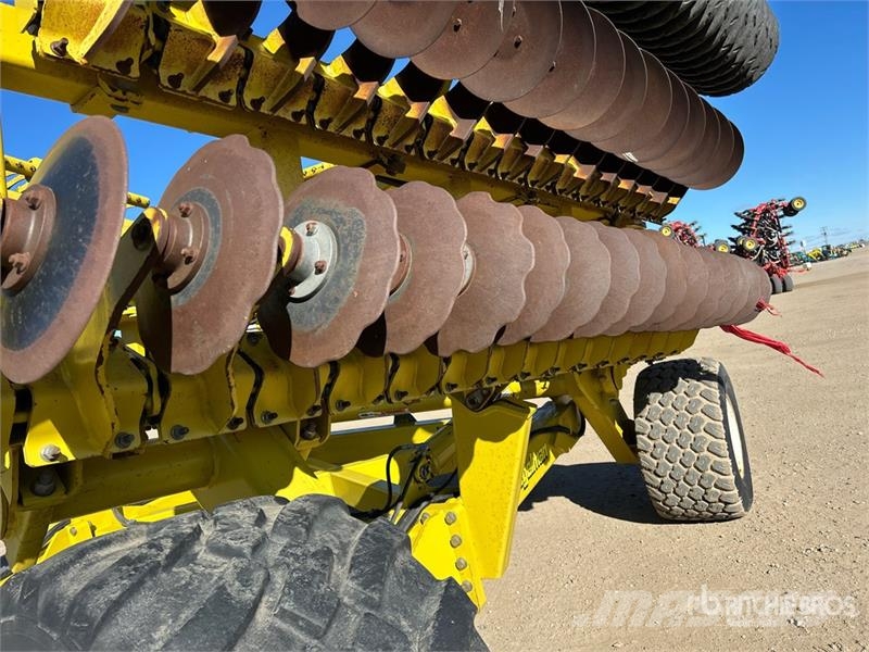 Degelman Pro-Till 40 40 ft Vertical Disc زحافات ساحقة