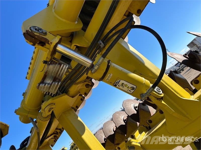 Degelman Pro-Till 40 40 ft Vertical Disc زحافات ساحقة