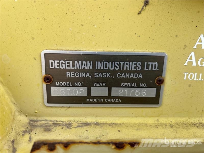 Degelman R570P Fork Type Rock Picker أَدَاةٌ لِجمع الحجارة