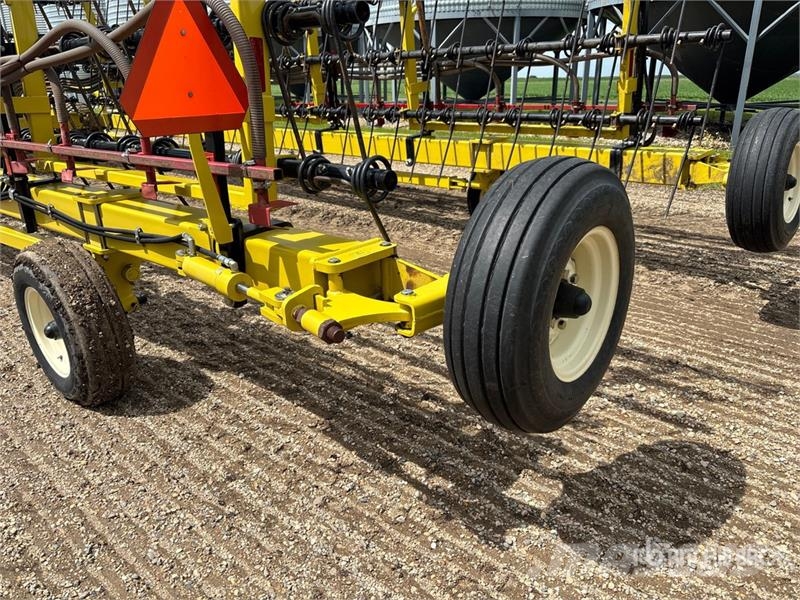 Degelman SM 7000 70 ft Heavy Harrow Grades